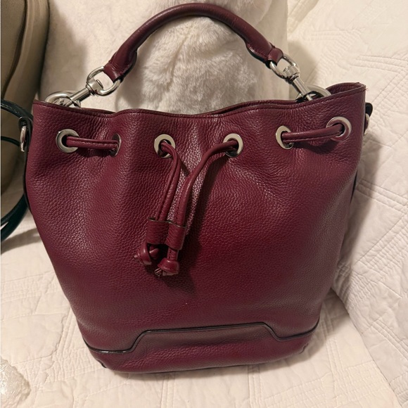 Rebecca Minkoff Pebbled Burgundy Leather Shoulder/Crossbody Bucket Bag EUC - Picture 2 of 13